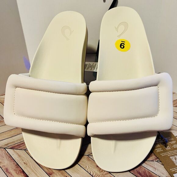 OluKai Sunbeam Slide Womens 9 Off White Comfort Sandal Beach Padded Arch Support - Picture 3 of 8